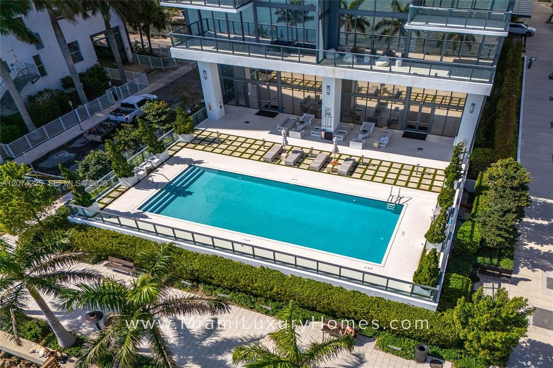 For Sale: $2,950,000 (3 beds, 4 baths, 2743 Square Feet)
