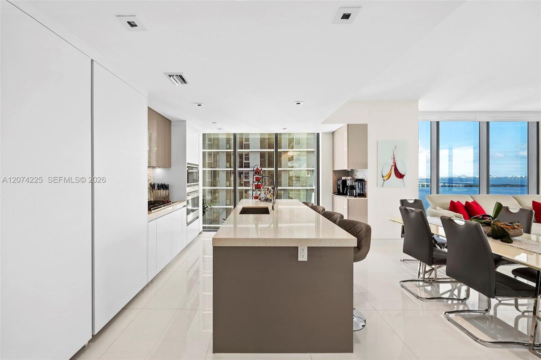 For Sale: $2,950,000 (3 beds, 4 baths, 2743 Square Feet)