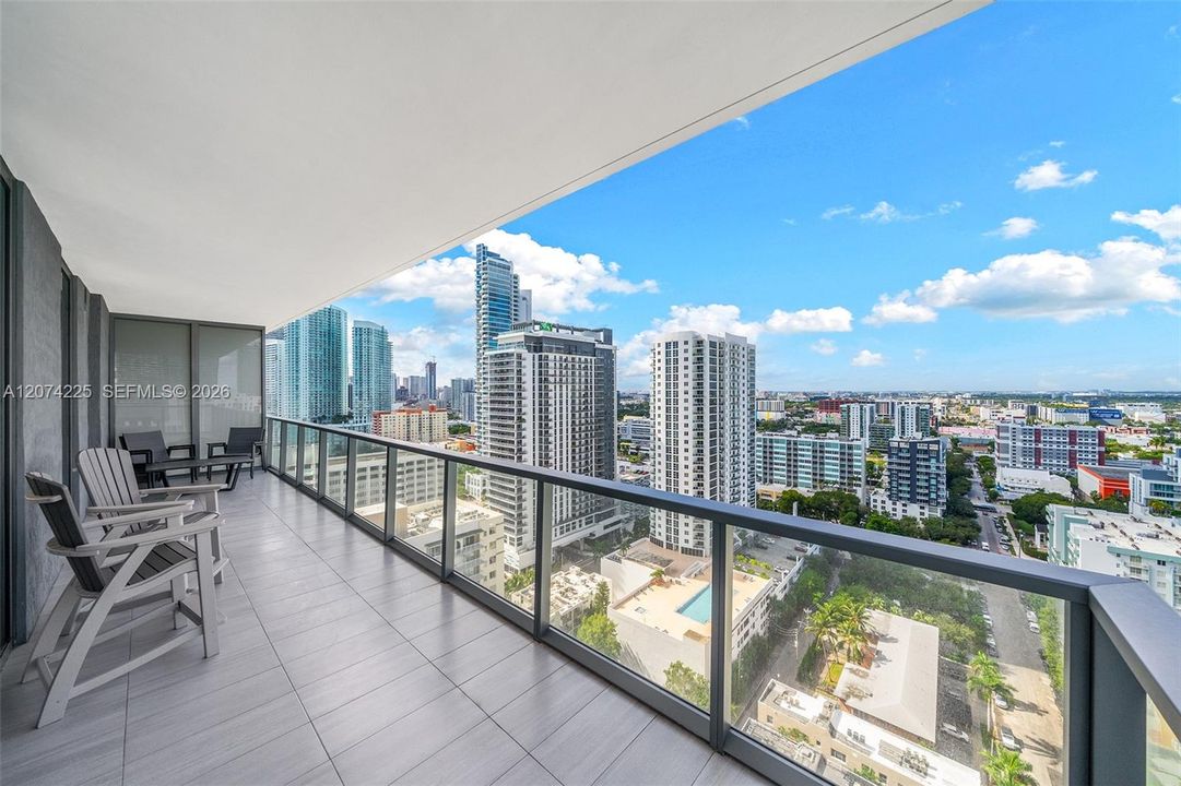 For Sale: $2,950,000 (3 beds, 4 baths, 2743 Square Feet)