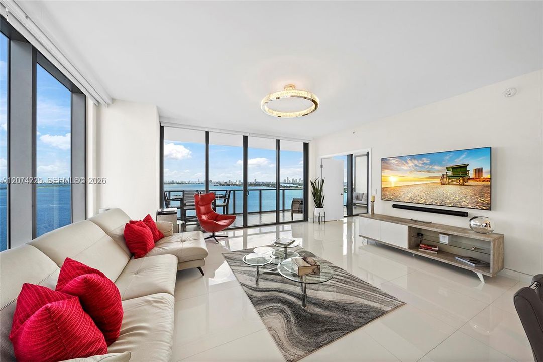 For Sale: $2,950,000 (3 beds, 4 baths, 2743 Square Feet)