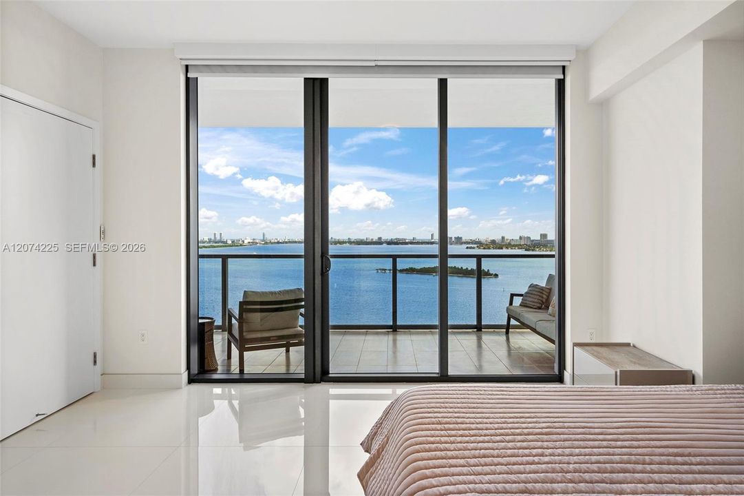 For Sale: $2,950,000 (3 beds, 4 baths, 2743 Square Feet)
