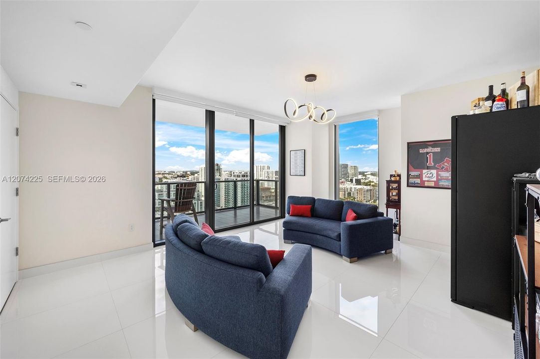 For Sale: $2,950,000 (3 beds, 4 baths, 2743 Square Feet)
