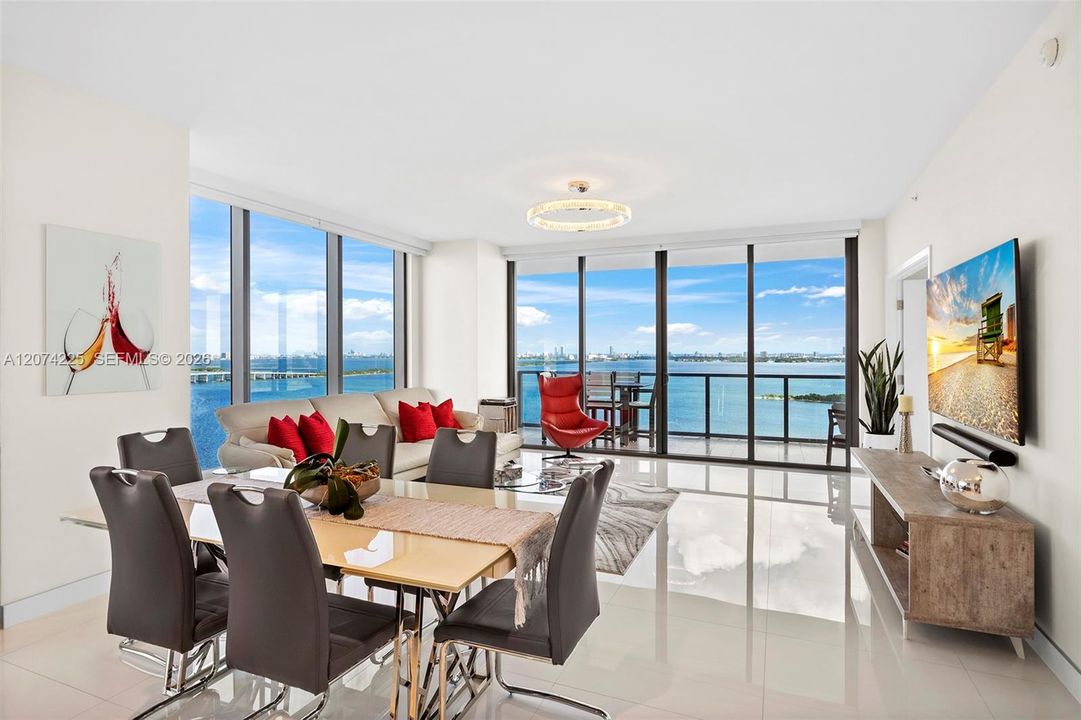 For Sale: $2,950,000 (3 beds, 4 baths, 2743 Square Feet)