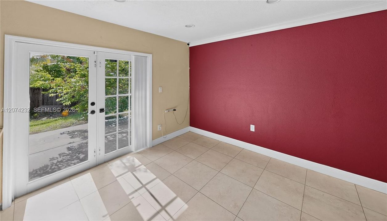 En Venta: $529,900 (4 camas, 2 baños, 1192 Pies cuadrados)