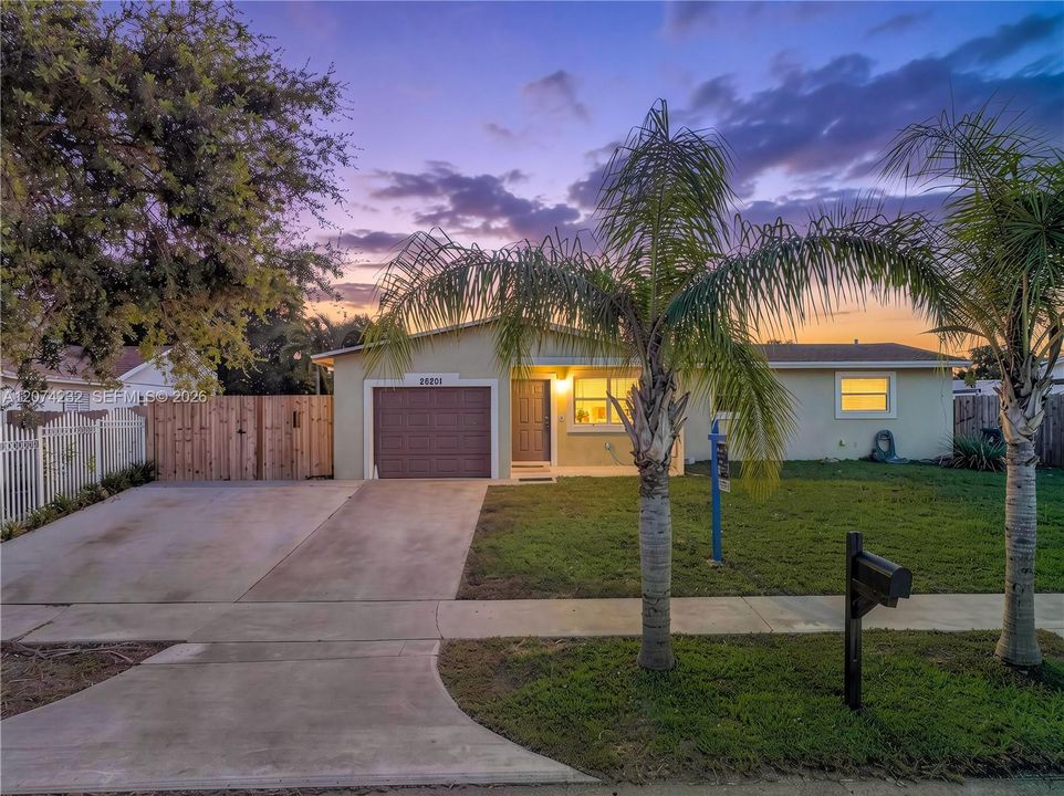 En Venta: $529,900 (4 camas, 2 baños, 1192 Pies cuadrados)