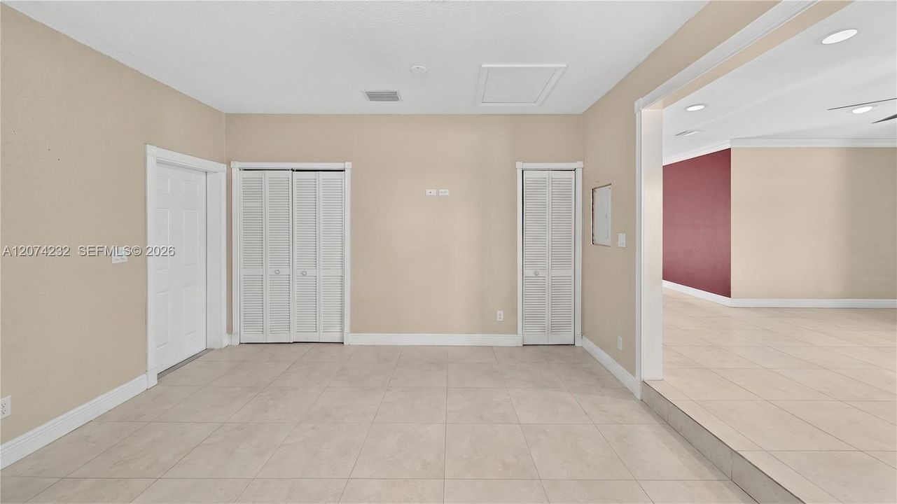 En Venta: $529,900 (4 camas, 2 baños, 1192 Pies cuadrados)