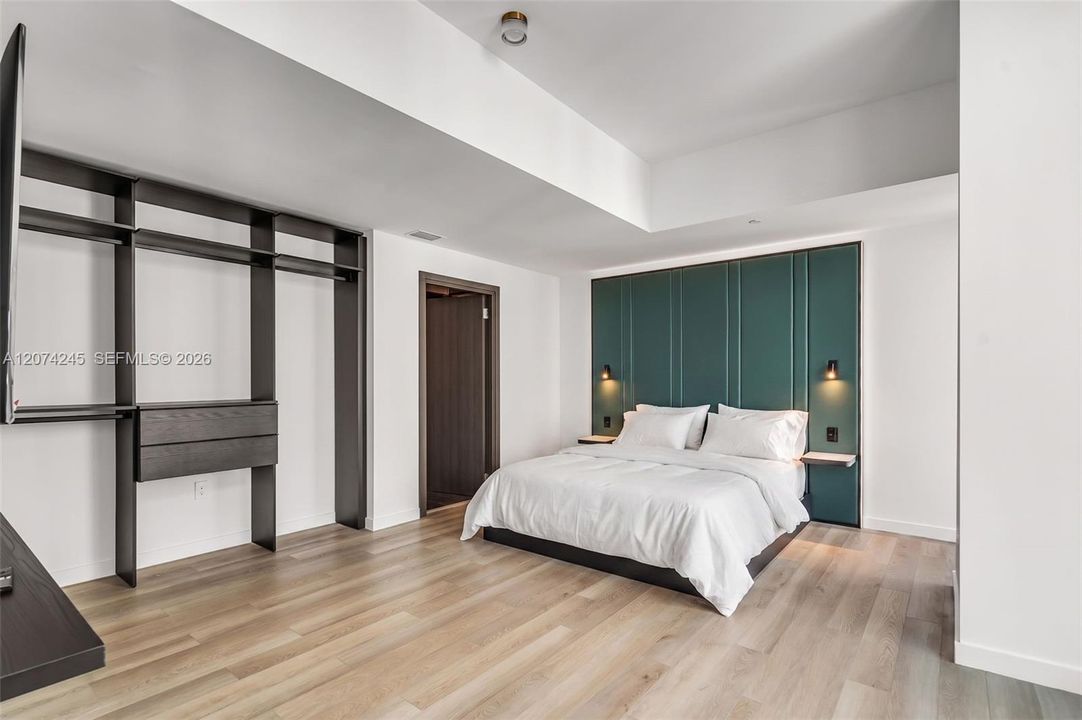 For Rent: $13,500 (2 beds, 2 baths, 2450 Square Feet)
