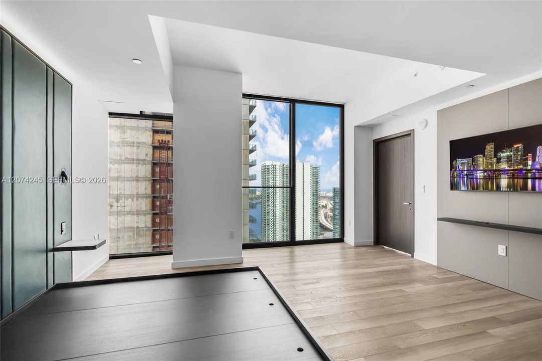 For Rent: $13,500 (2 beds, 2 baths, 2450 Square Feet)