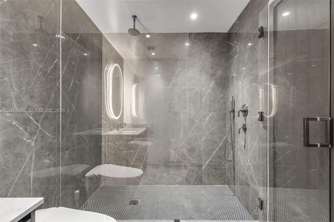 For Rent: $13,500 (2 beds, 2 baths, 2450 Square Feet)