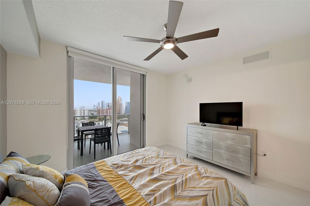 For Rent: $6,800 (2 beds, 3 baths, 0 Square Feet)
