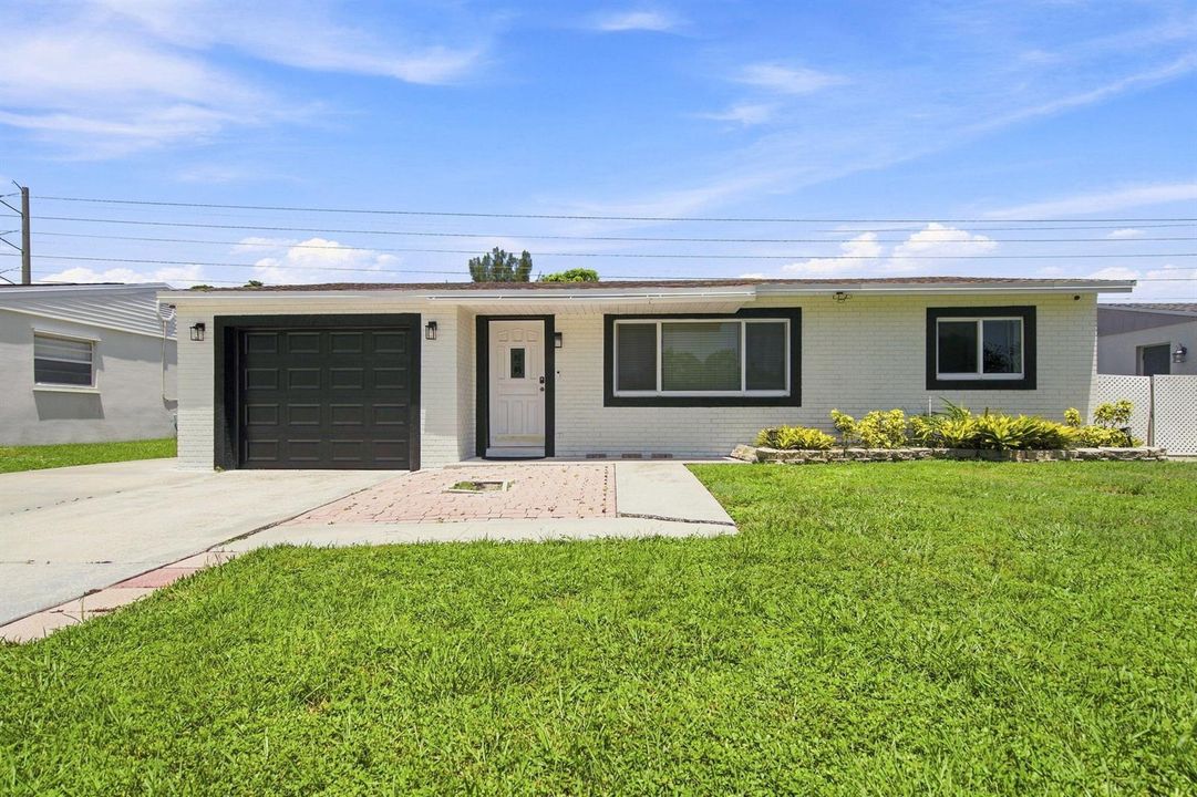 1-web-or-mls-7741-sw-1st-st