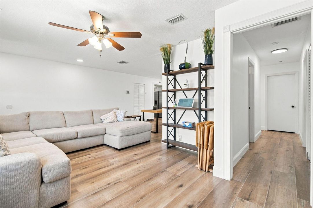 5-web-or-mls-7741-sw-1st-st