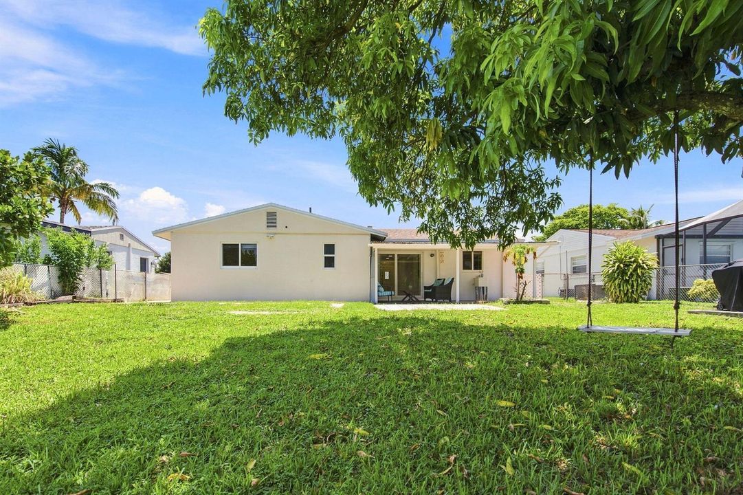 21-web-or-mls-7741-sw-1st-st