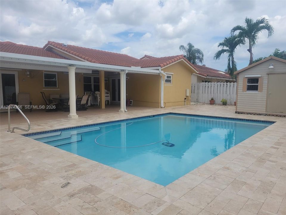 For Sale: $645,000 (3 beds, 2 baths, 1465 Square Feet)