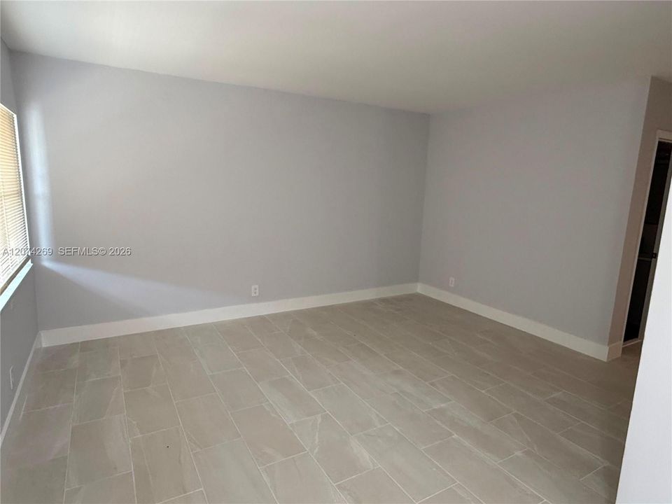 For Rent: $1,600 (1 beds, 1 baths, 548 Square Feet)