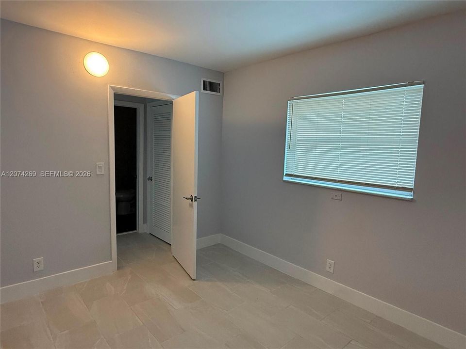 For Rent: $1,600 (1 beds, 1 baths, 548 Square Feet)