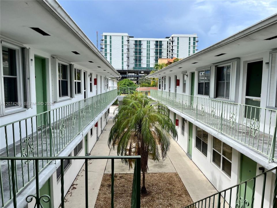 For Rent: $1,600 (1 beds, 1 baths, 548 Square Feet)