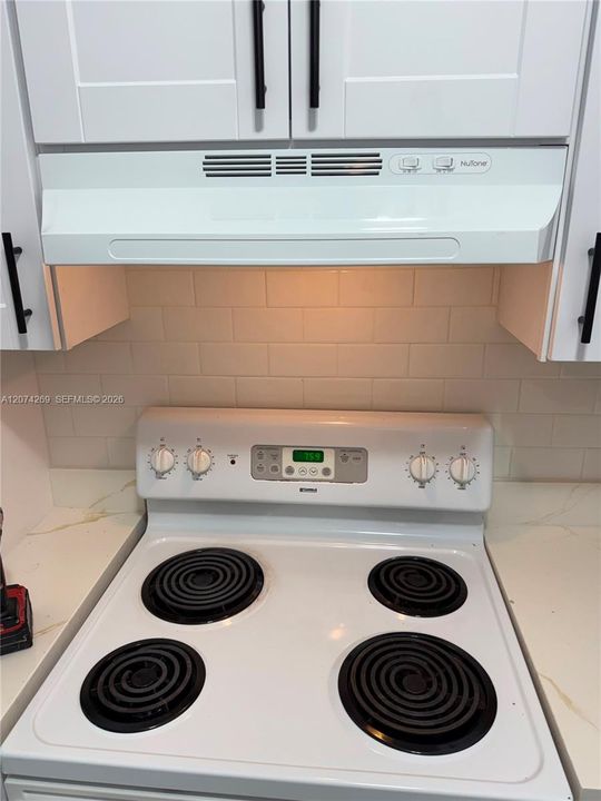 For Rent: $1,600 (1 beds, 1 baths, 548 Square Feet)