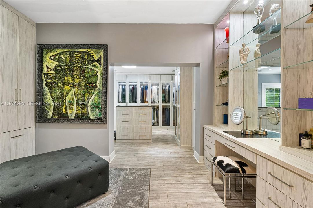 For Rent: $18,000 (3 beds, 3 baths, 2774 Square Feet)