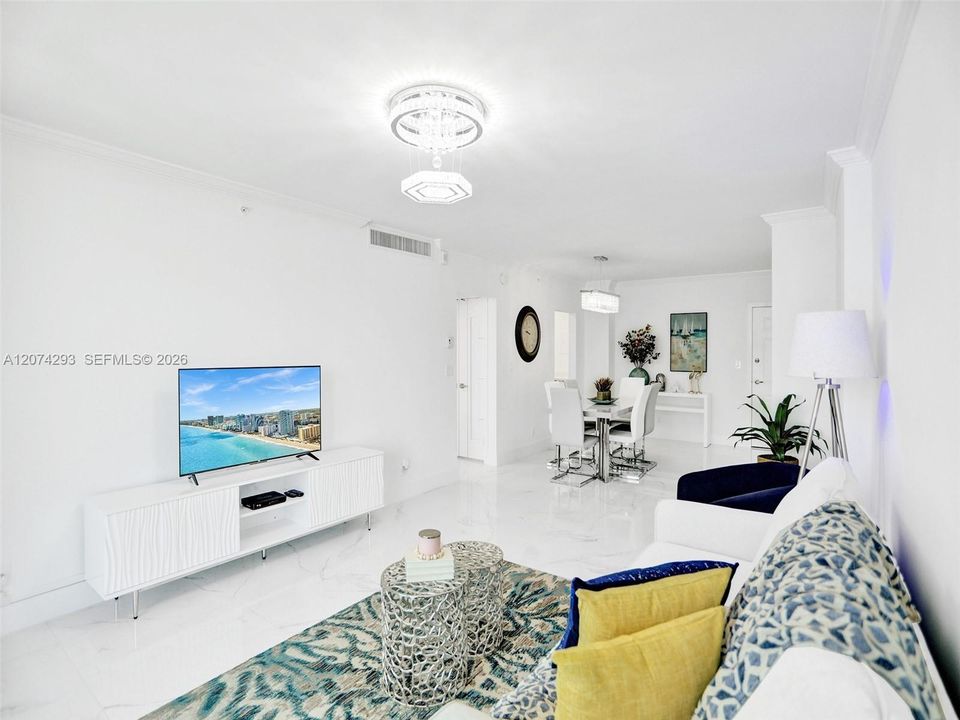 For Rent: $2,800 (1 beds, 1 baths, 835 Square Feet)