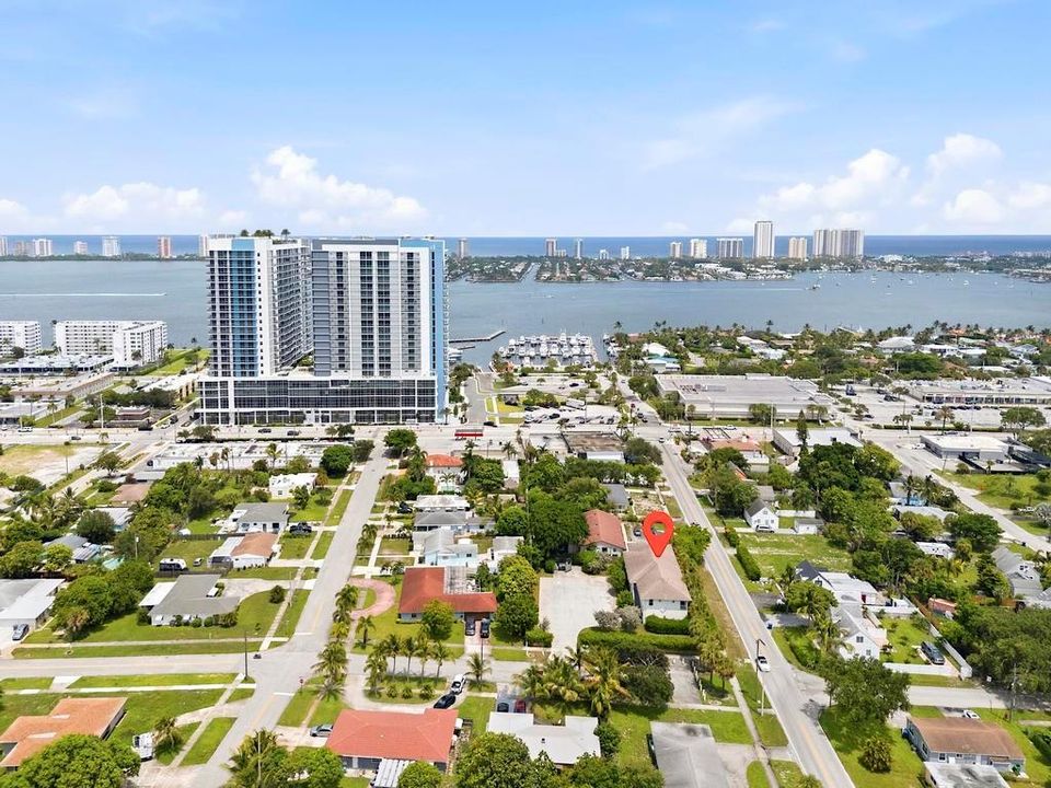 105 2nd St lake park - - 461