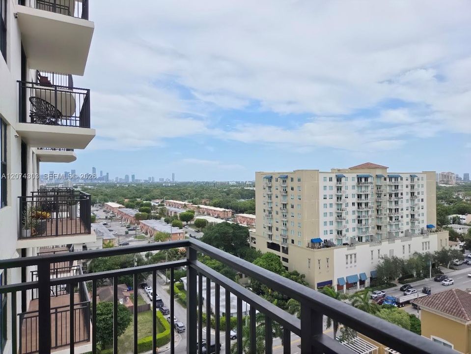 For Rent: $3,490 (2 beds, 2 baths, 1162 Square Feet)