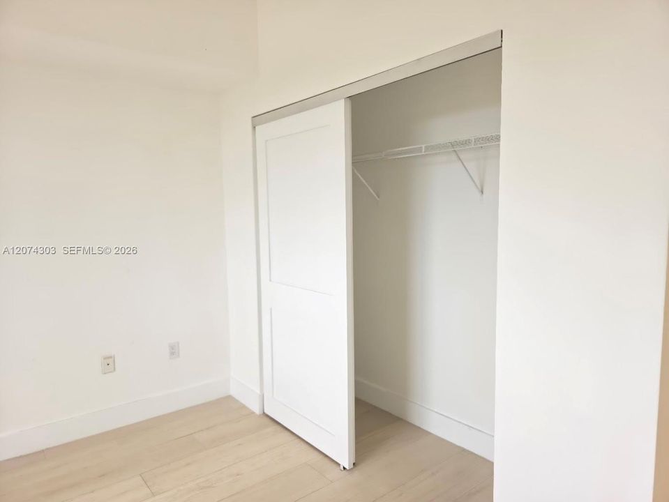 For Rent: $3,490 (2 beds, 2 baths, 1162 Square Feet)