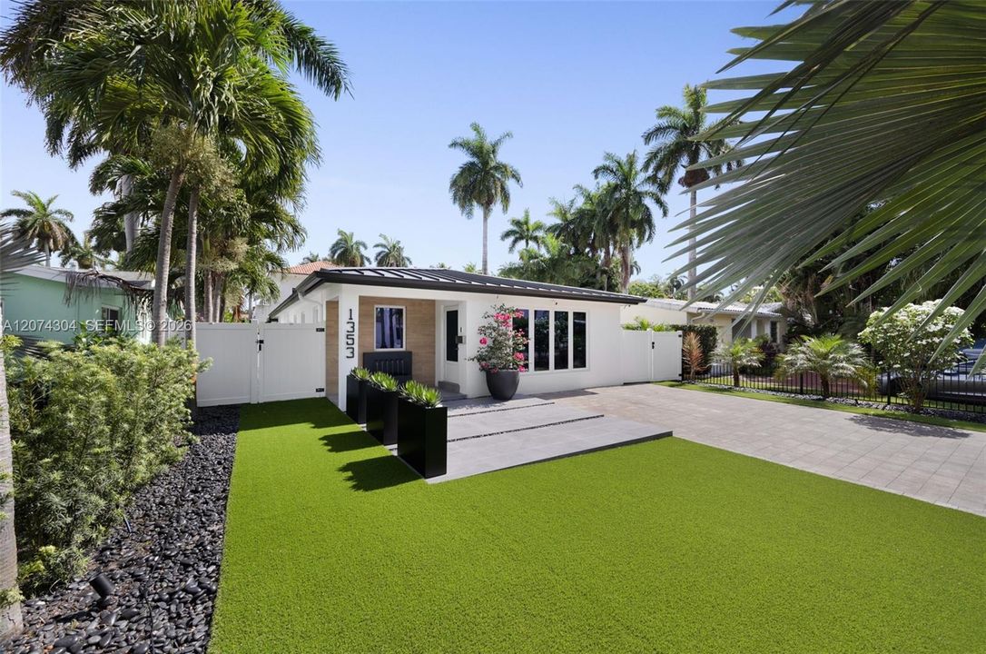 For Sale: $1,175,000 (3 beds, 2 baths, 0 Square Feet)