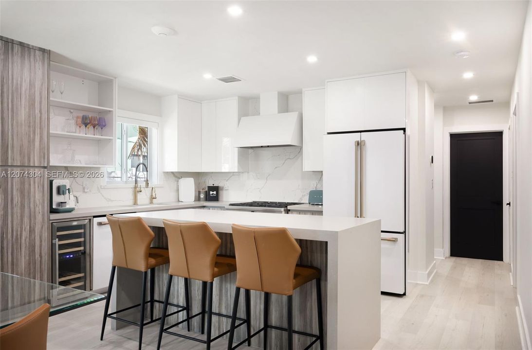 For Sale: $1,175,000 (3 beds, 2 baths, 0 Square Feet)
