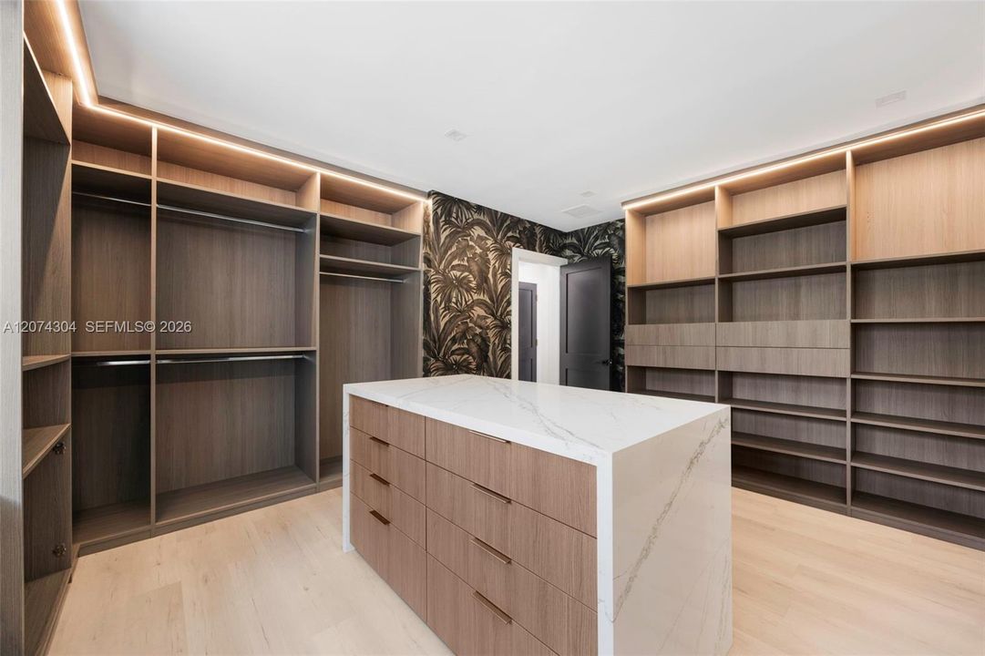 For Sale: $1,175,000 (3 beds, 2 baths, 0 Square Feet)