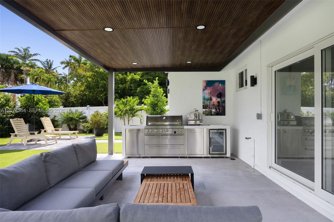 For Sale: $1,175,000 (3 beds, 2 baths, 0 Square Feet)