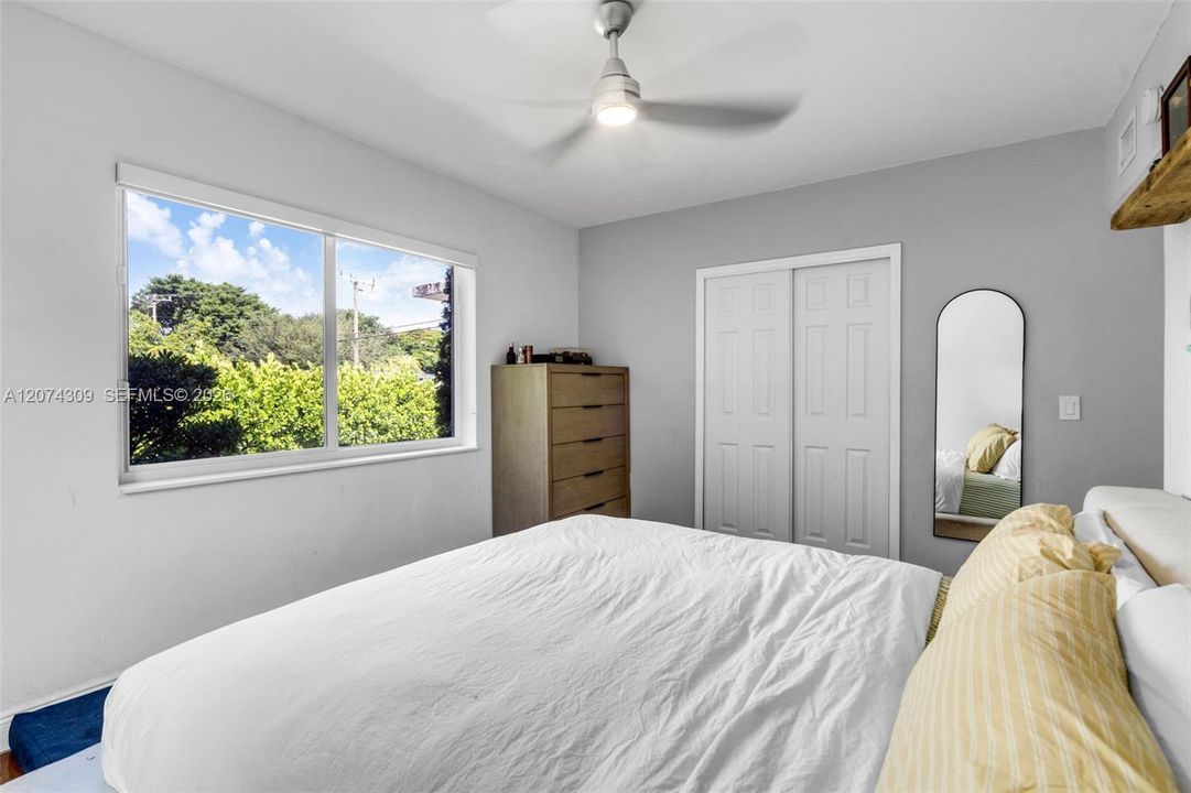 For Sale: $820,000 (2 beds, 2 baths, 1493 Square Feet)