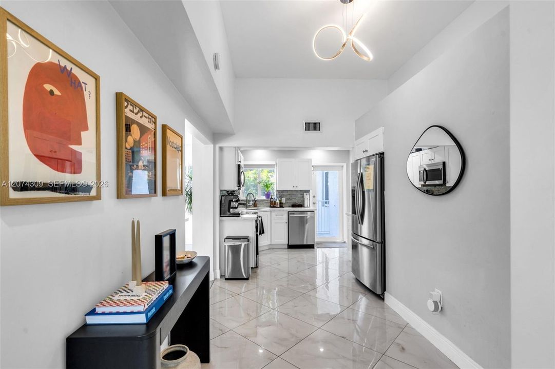 For Sale: $820,000 (2 beds, 2 baths, 1493 Square Feet)