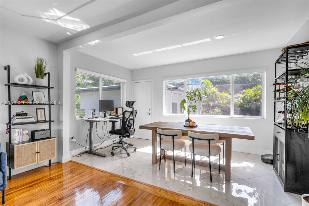 For Sale: $820,000 (2 beds, 2 baths, 1493 Square Feet)