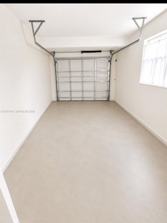 For Rent: $4,000 (3 beds, 2 baths, 1430 Square Feet)