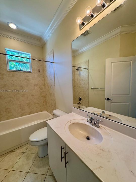 For Rent: $2,999 (2 beds, 2 baths, 1628 Square Feet)