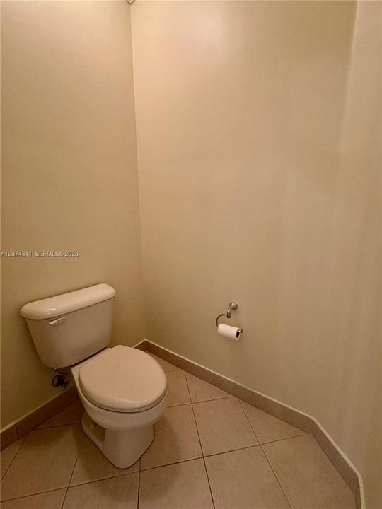 For Rent: $2,999 (2 beds, 2 baths, 1628 Square Feet)
