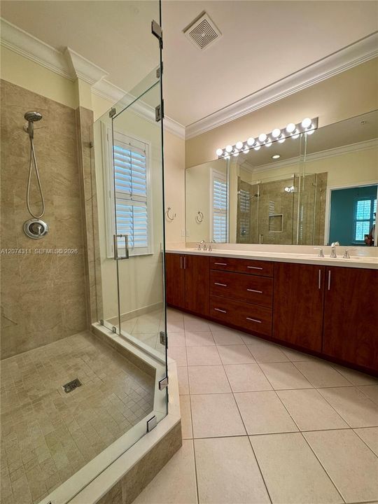 For Rent: $2,999 (2 beds, 2 baths, 1628 Square Feet)