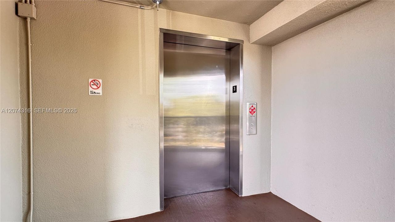Building Elevator