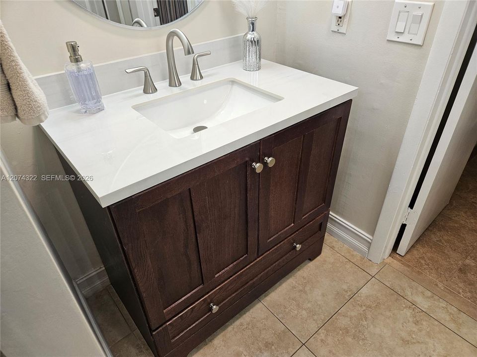 For Sale: $498,000 (3 beds, 2 baths, 1097 Square Feet)