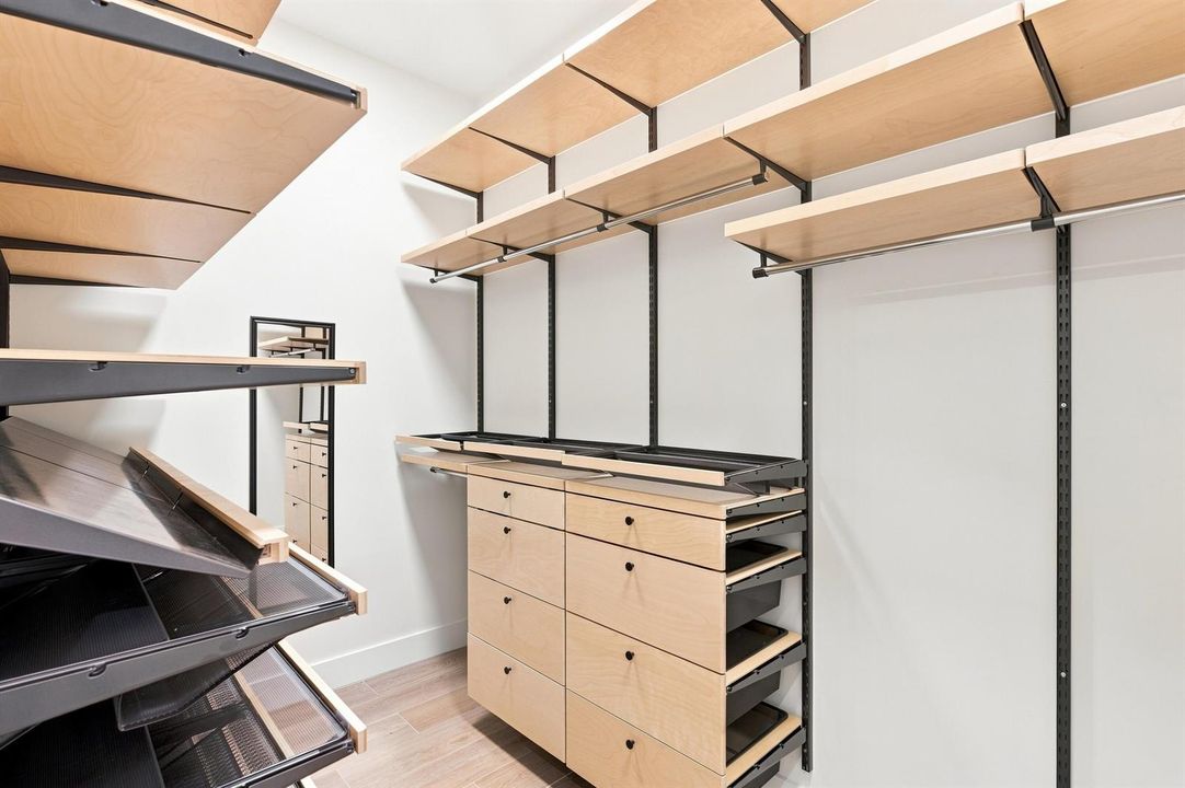 Custom Closets 2