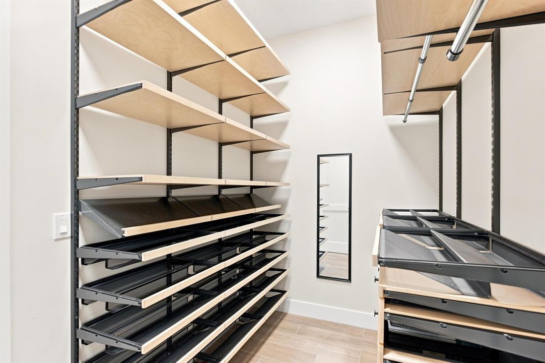 Custom Closets