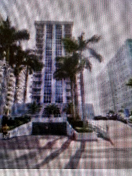 For Sale: $340,500 (1 beds, 1 baths, 930 Square Feet)