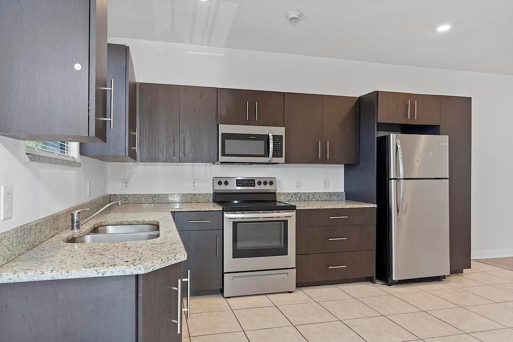 808 - unit # 3 - 051