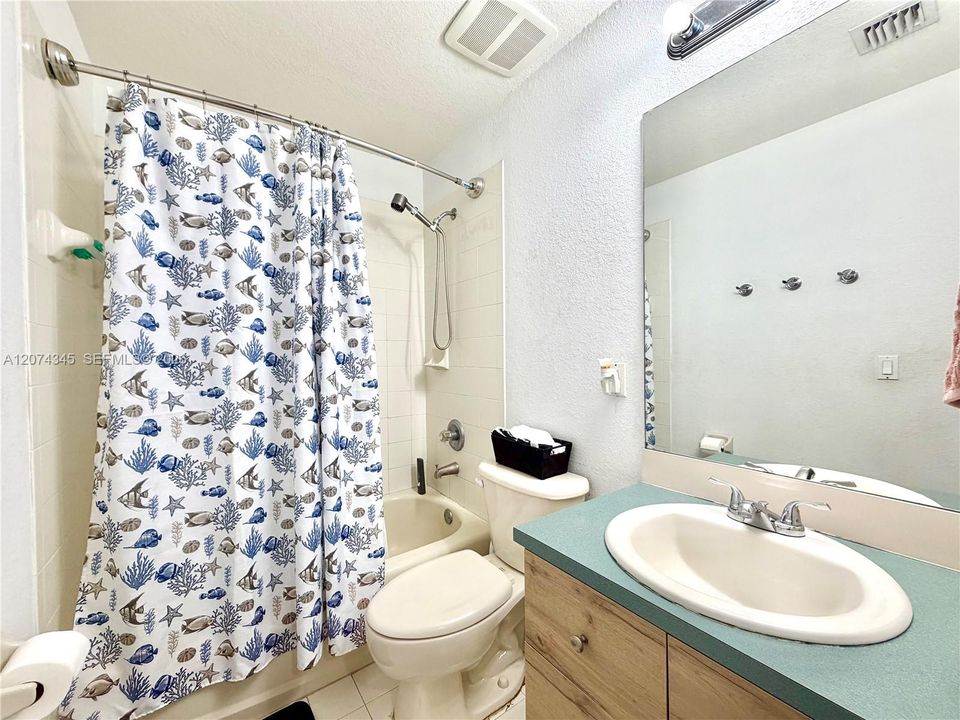 For Sale: $423,000 (3 beds, 2 baths, 1260 Square Feet)