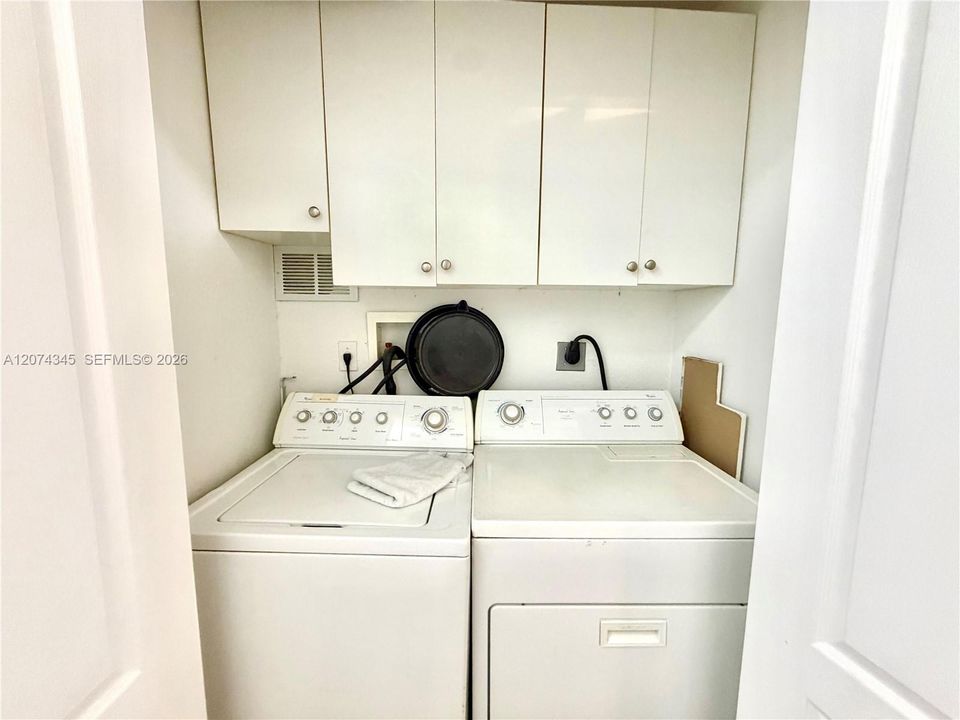 For Sale: $423,000 (3 beds, 2 baths, 1260 Square Feet)
