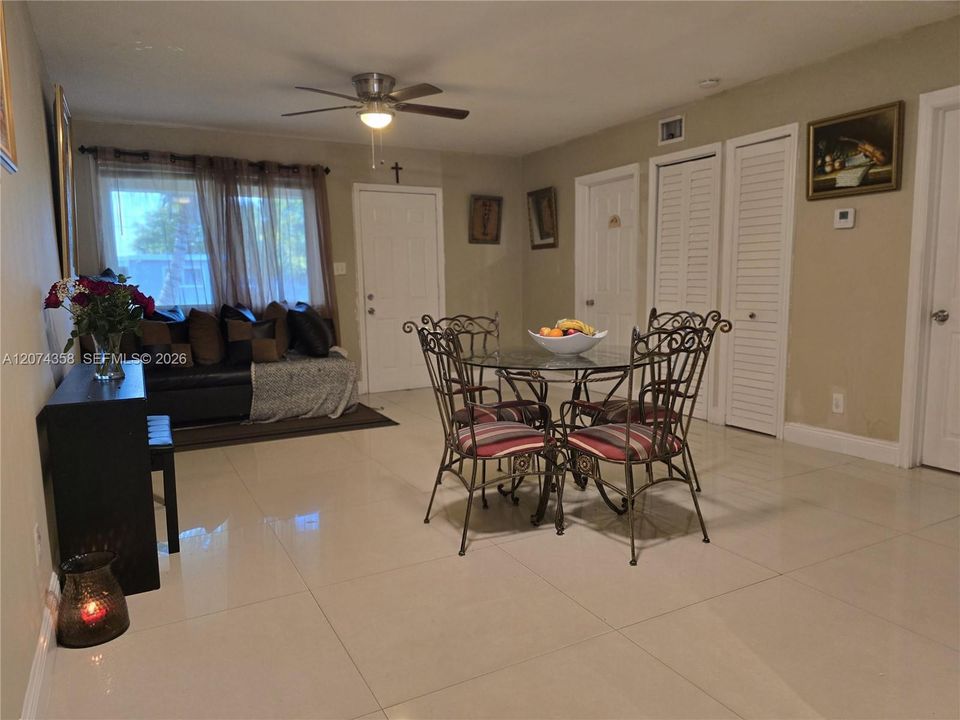 For Sale: $575,000 (3 beds, 2 baths, 1530 Square Feet)