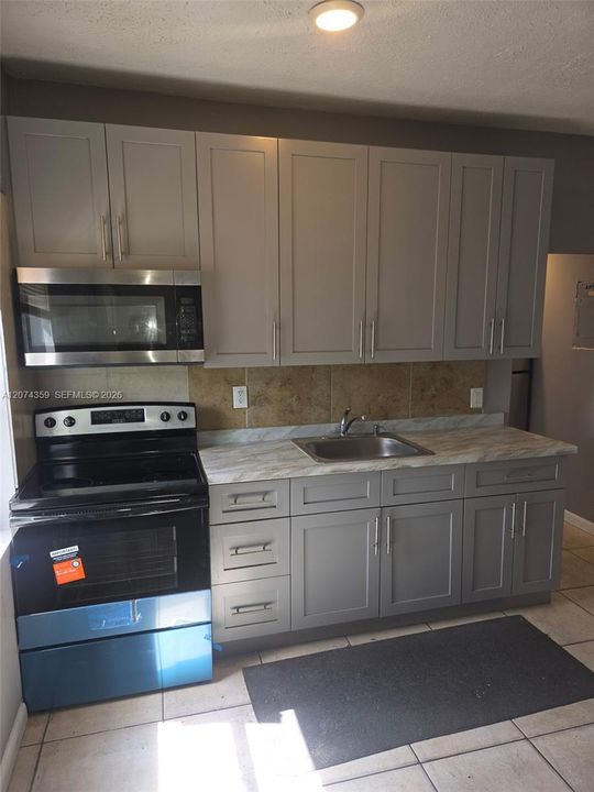 For Rent: $1,600 (1 beds, 1 baths, 462 Square Feet)