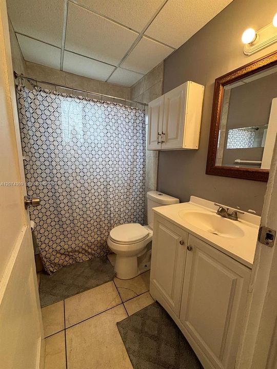 For Rent: $1,600 (1 beds, 1 baths, 462 Square Feet)