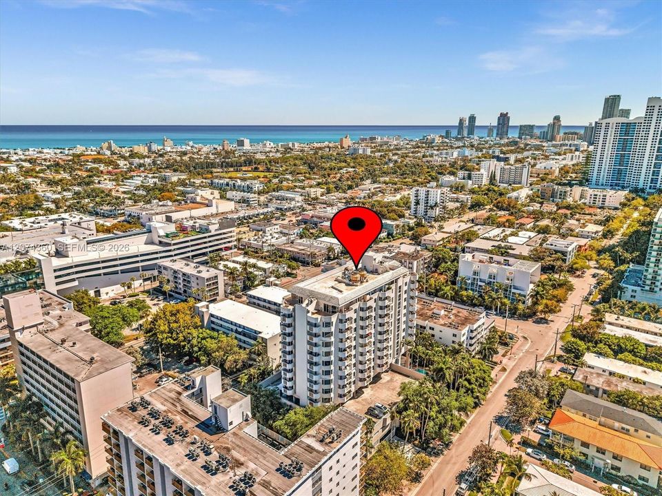 For Sale: $579,000 (2 beds, 2 baths, 950 Square Feet)